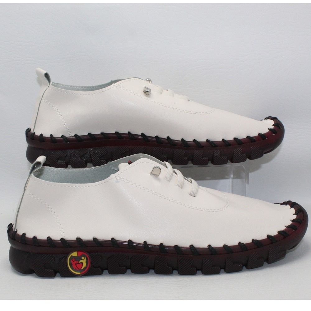 OY White Whipstitch Chunky Lug Sole Loafers Rhinestone Detail Size M8 / W10 NWOB